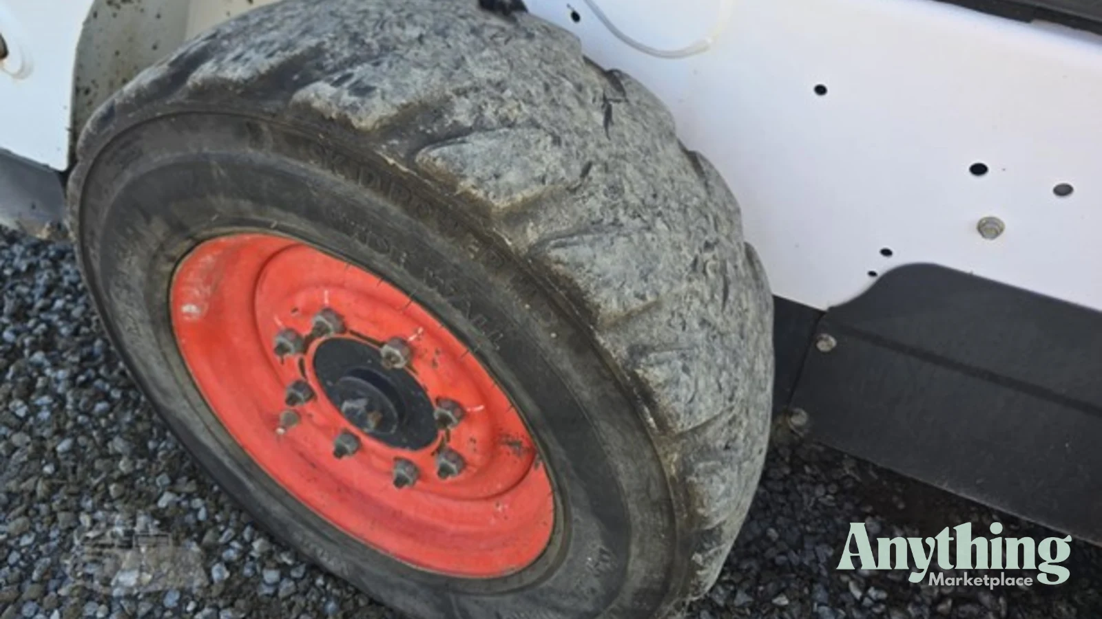 2014 Used Bobcat S590 Skid Steers