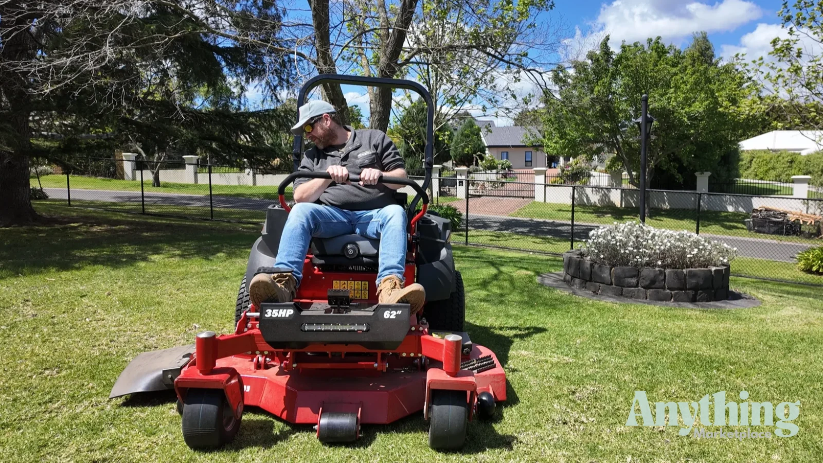 New Rapid X-42B-ZT Ride-On & Zero-Turn Mowers