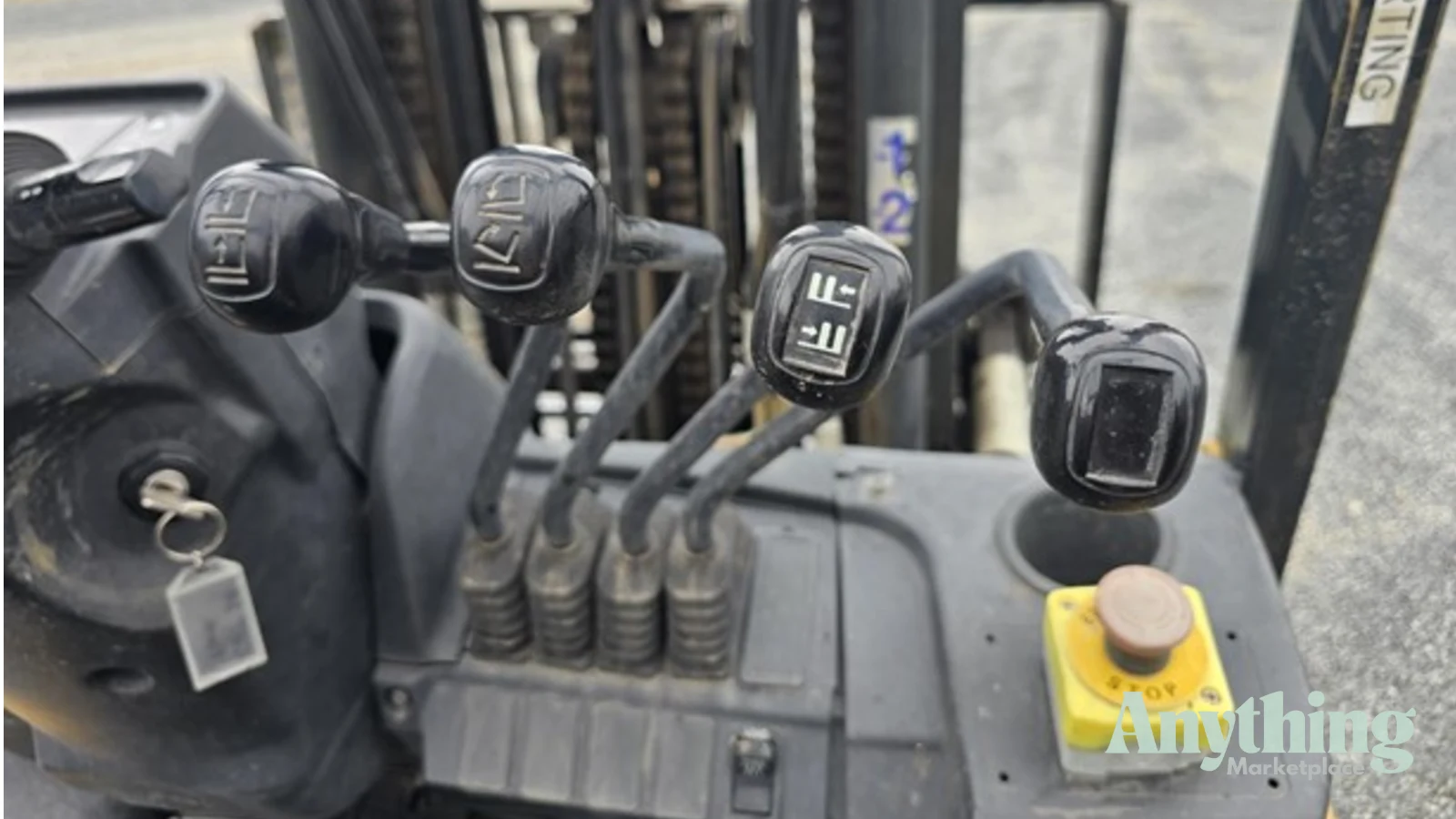 Used Caterpillar DP30N Forklifts