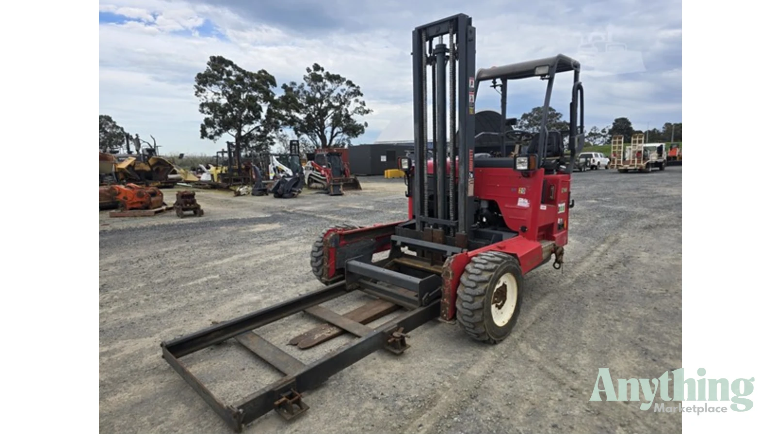 2013 MOFFETT M8 35.3