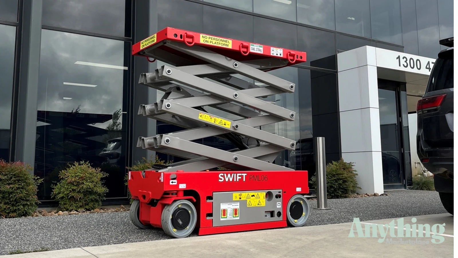 New Swift Equipment PML06 Material Lifts