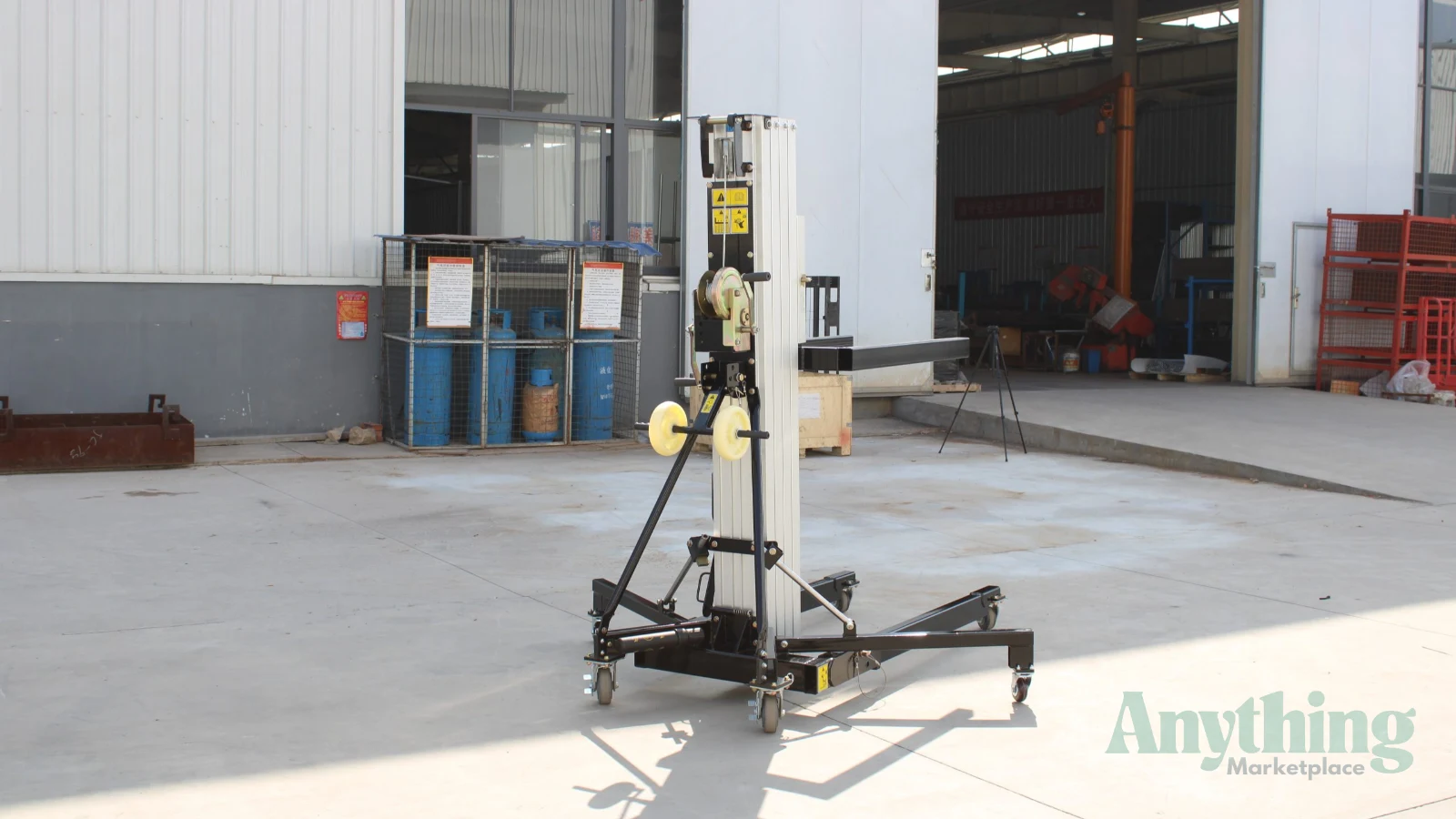 New Swift Equipment ML45 Material Lifts