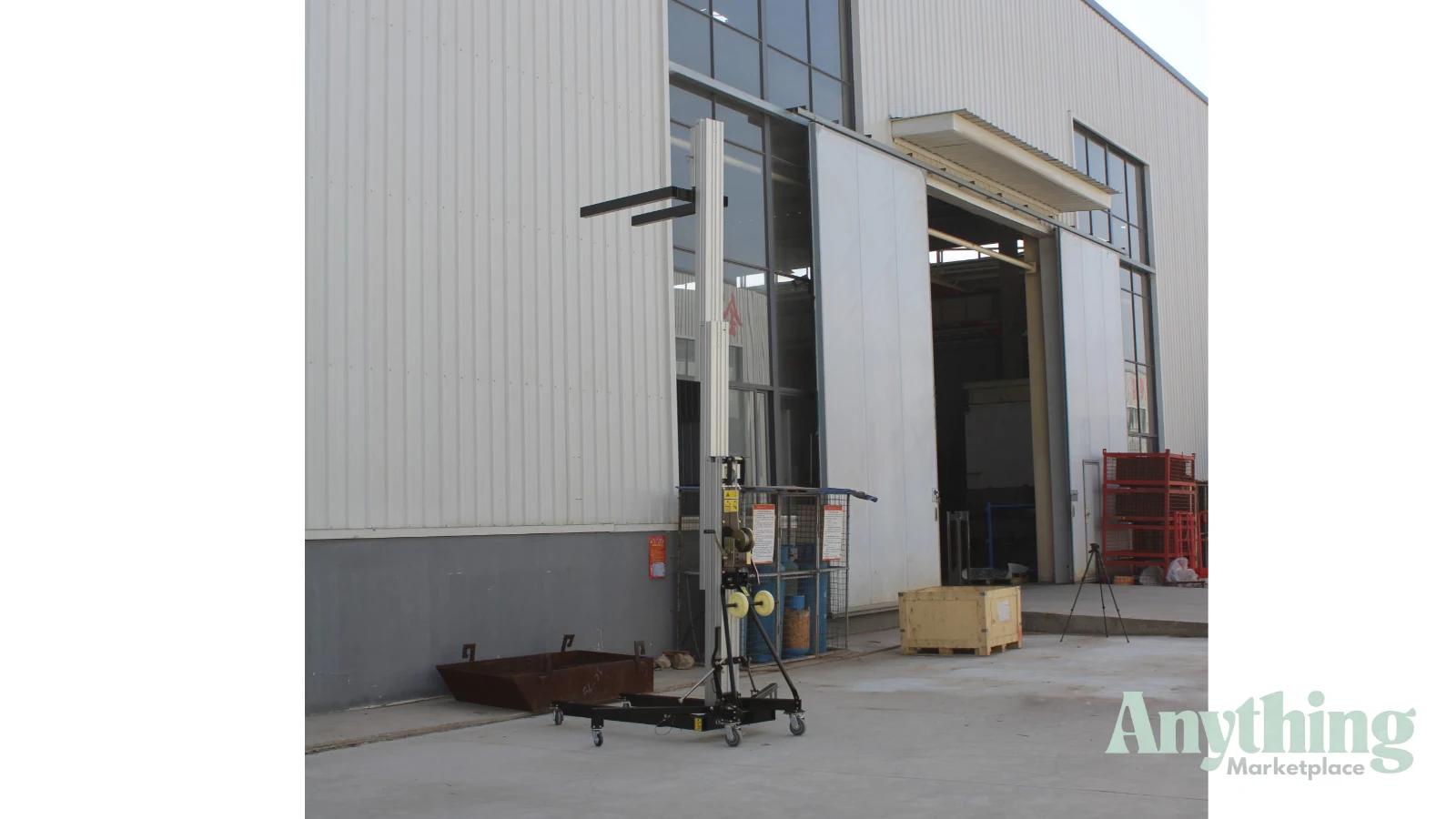 New Swift Equipment ML45 Material Lifts