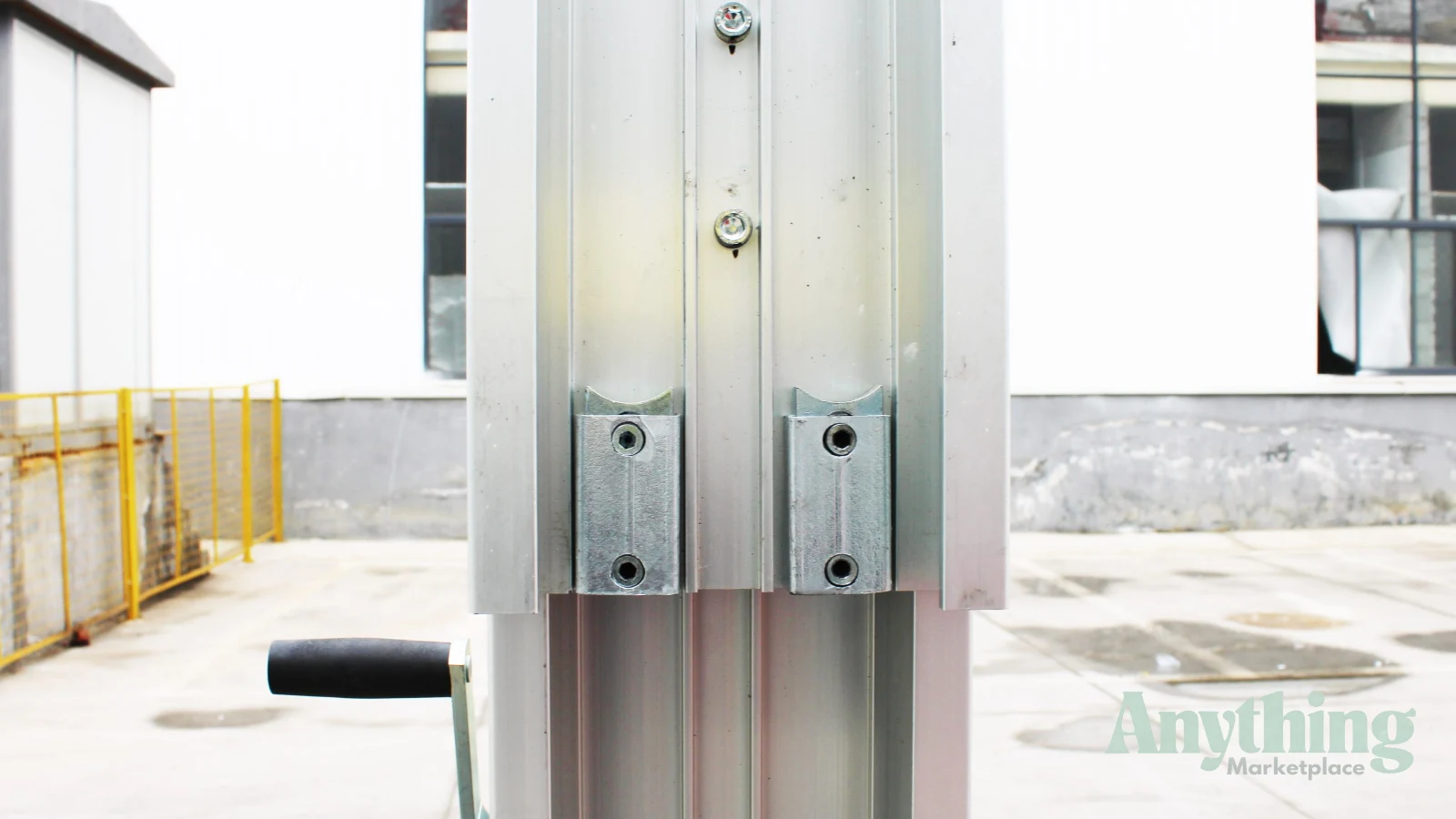 New Swift Equipment ML45 Material Lifts
