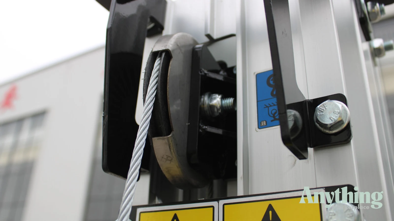 New Swift Equipment ML45 Material Lifts