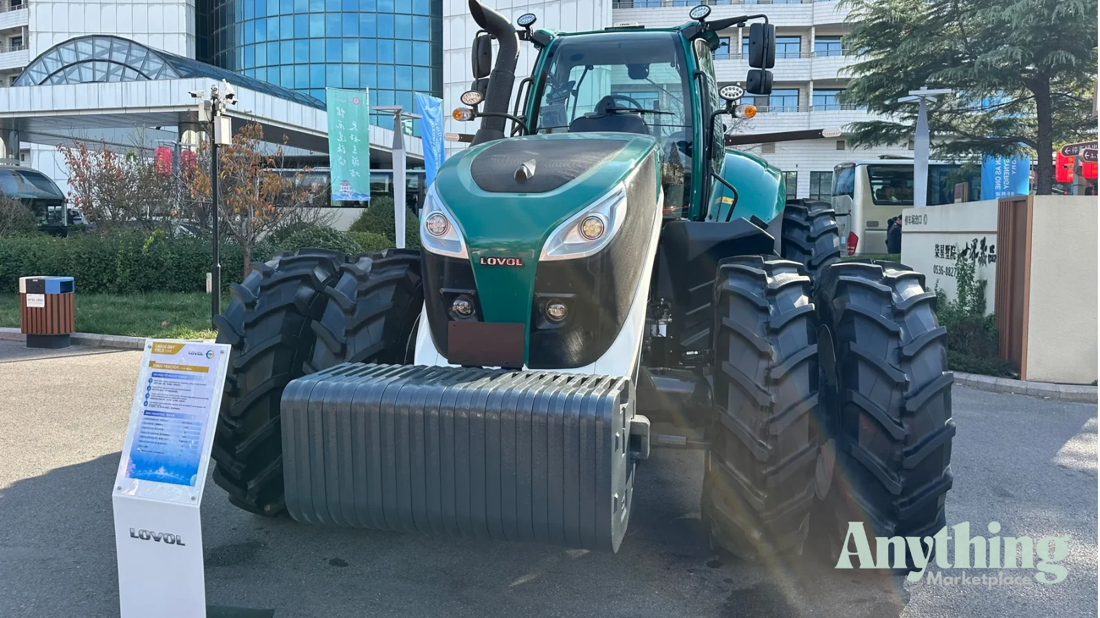 New LOVOL P8340 Tractor