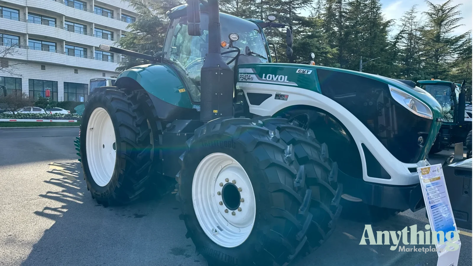 New LOVOL P8340 Tractor