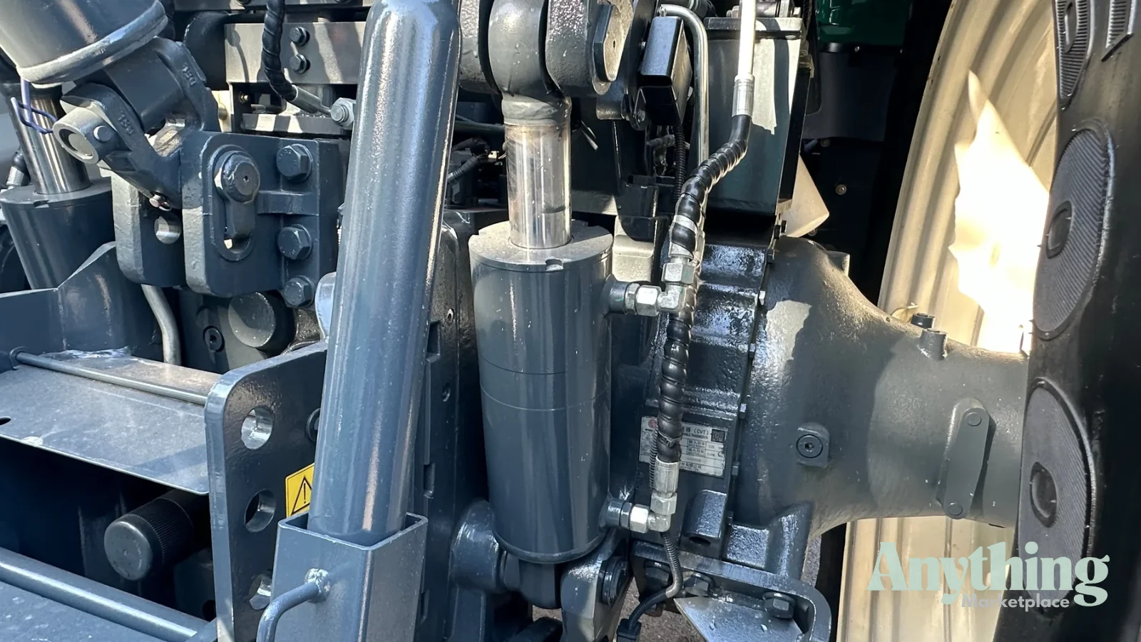 New LOVOL P8340 Tractor