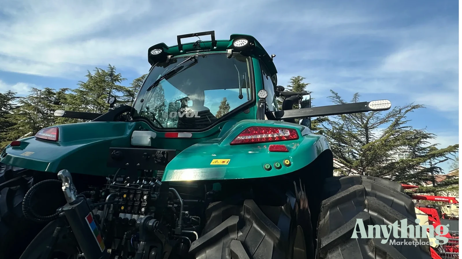 New LOVOL P8340 Tractor