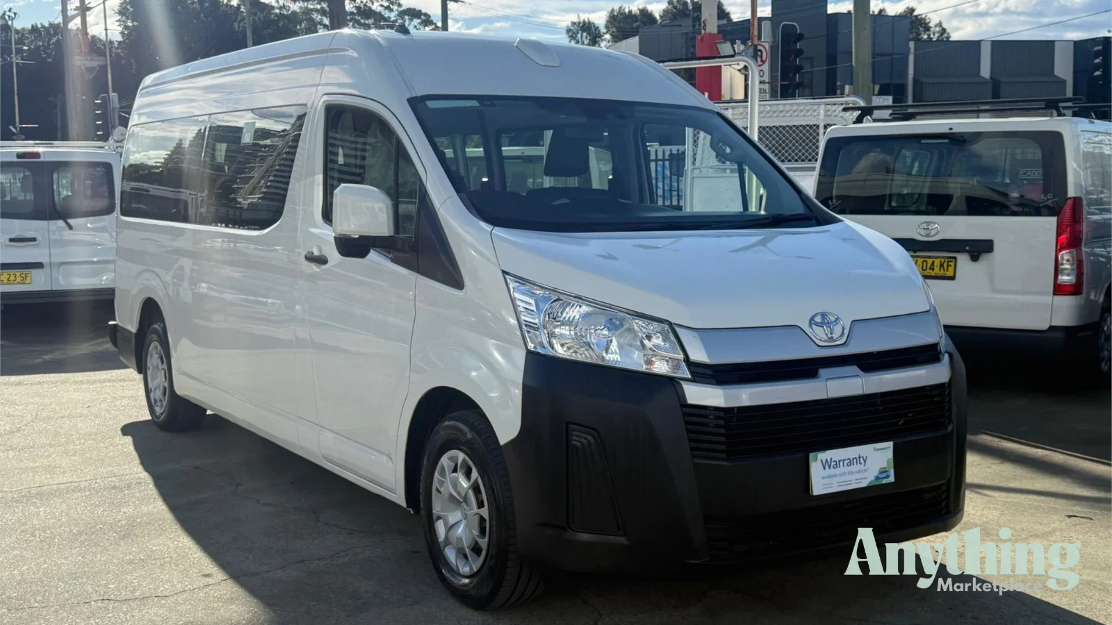 Used Toyota HIACE Bus