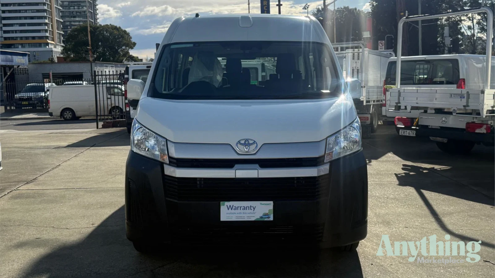 Used Toyota HIACE Bus