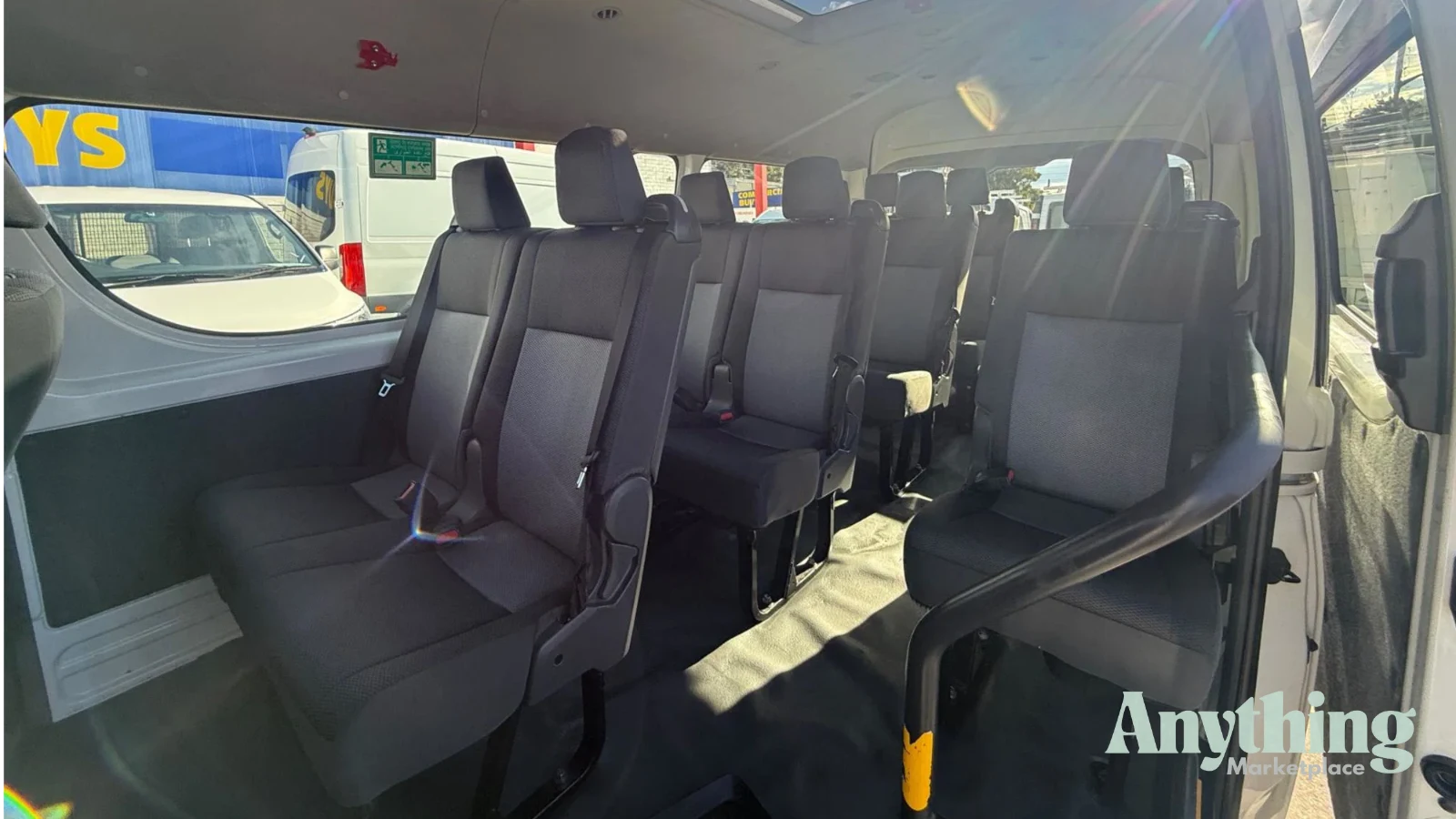 Used Toyota HIACE Bus