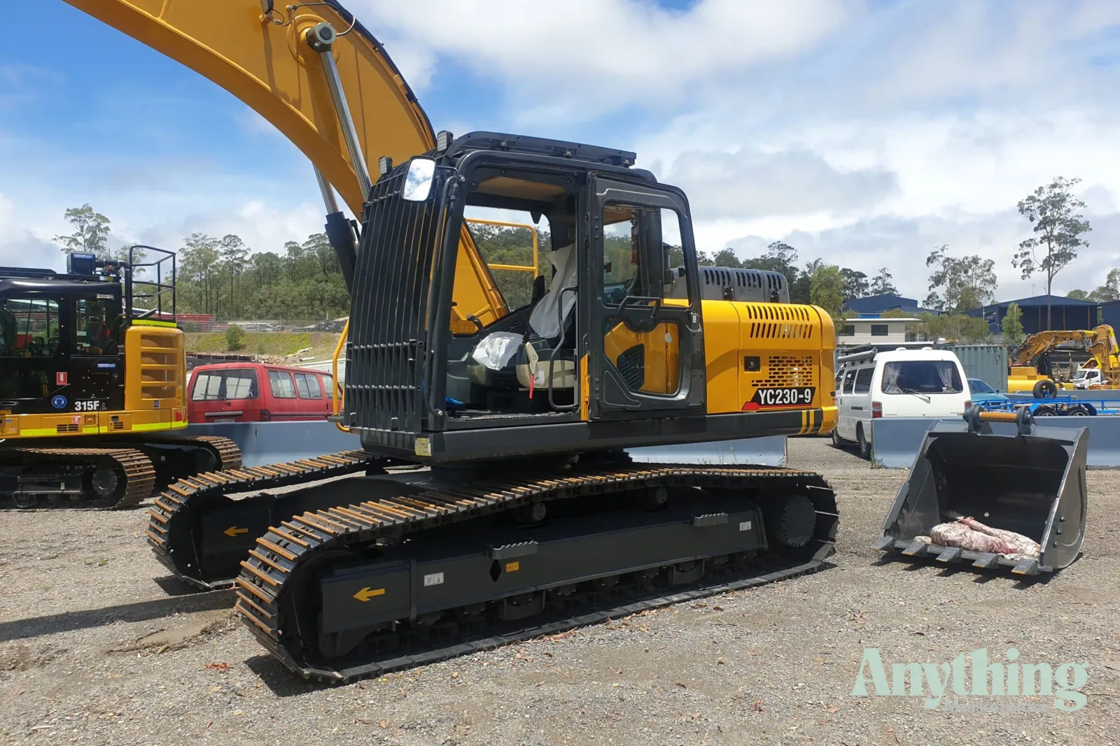YC230LC-9 23Ton Excavator
