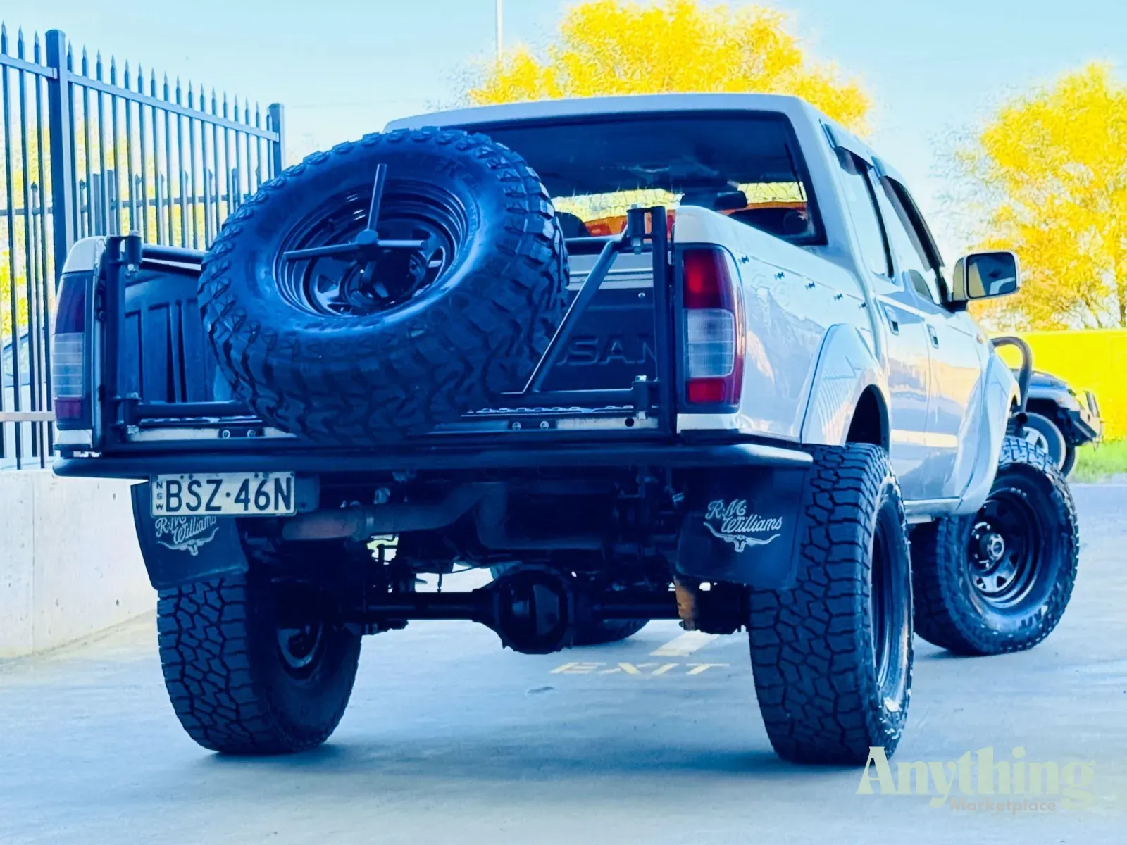 2010 Used Nissan Navara ST-R Ute