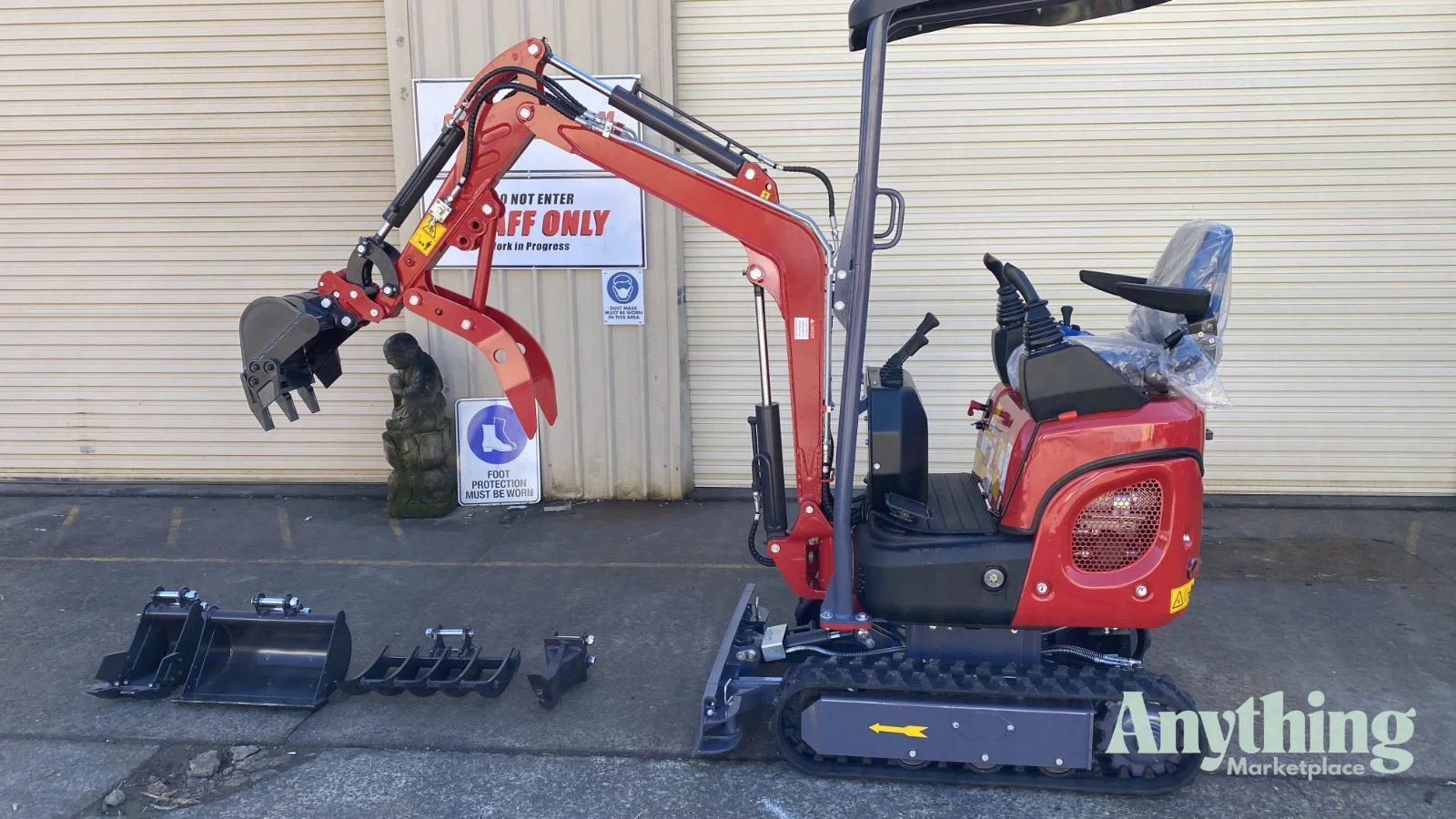 New Digger King 1.5 R Machine – With Retractable Tracks, Swing Boom and Side Controls