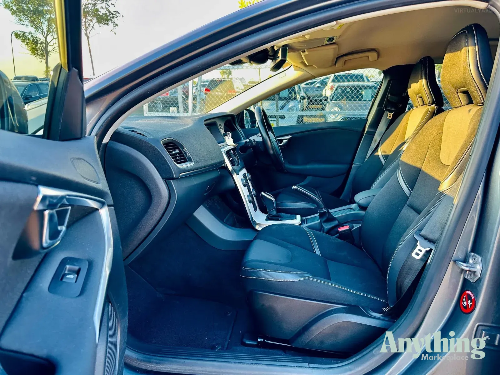 2014 Used Volvo V40 Kinetic Hatchback