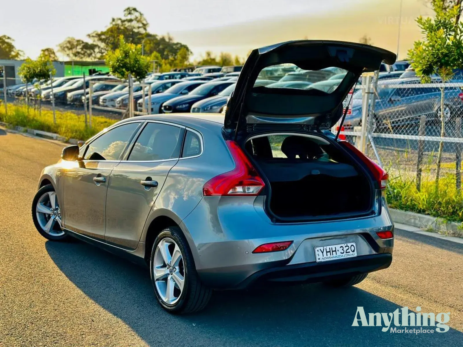 2014 Used Volvo V40 Kinetic Hatchback