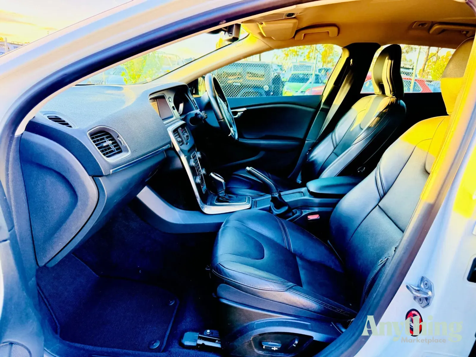 2014 Used Volvo V40 D4 Luxury Hatchback