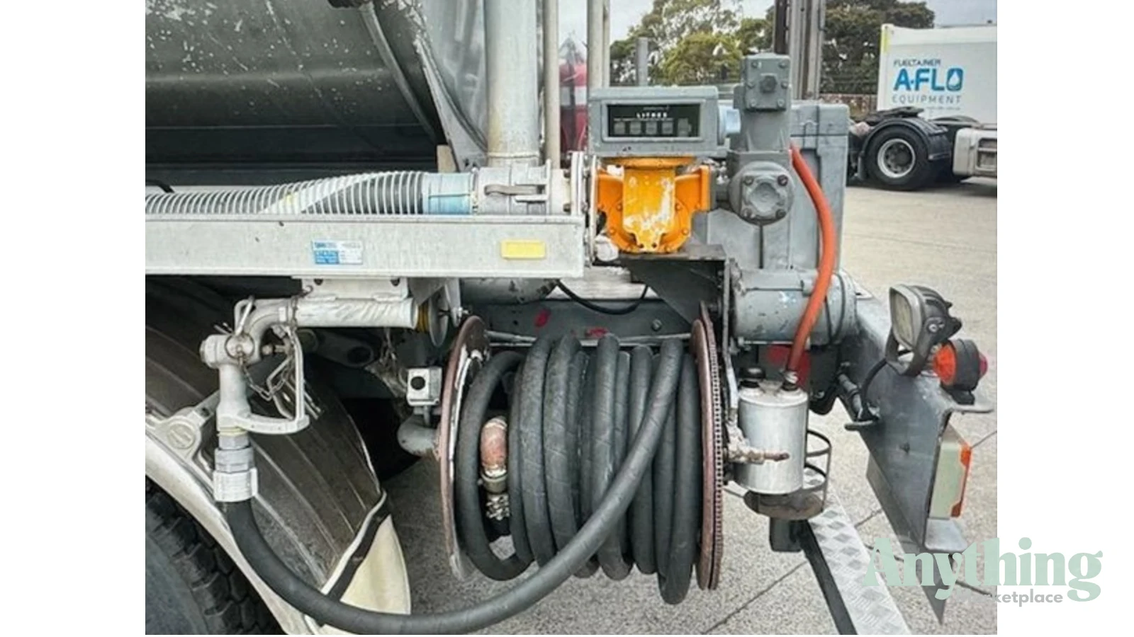1986 Used International T-line T2670 Tanker