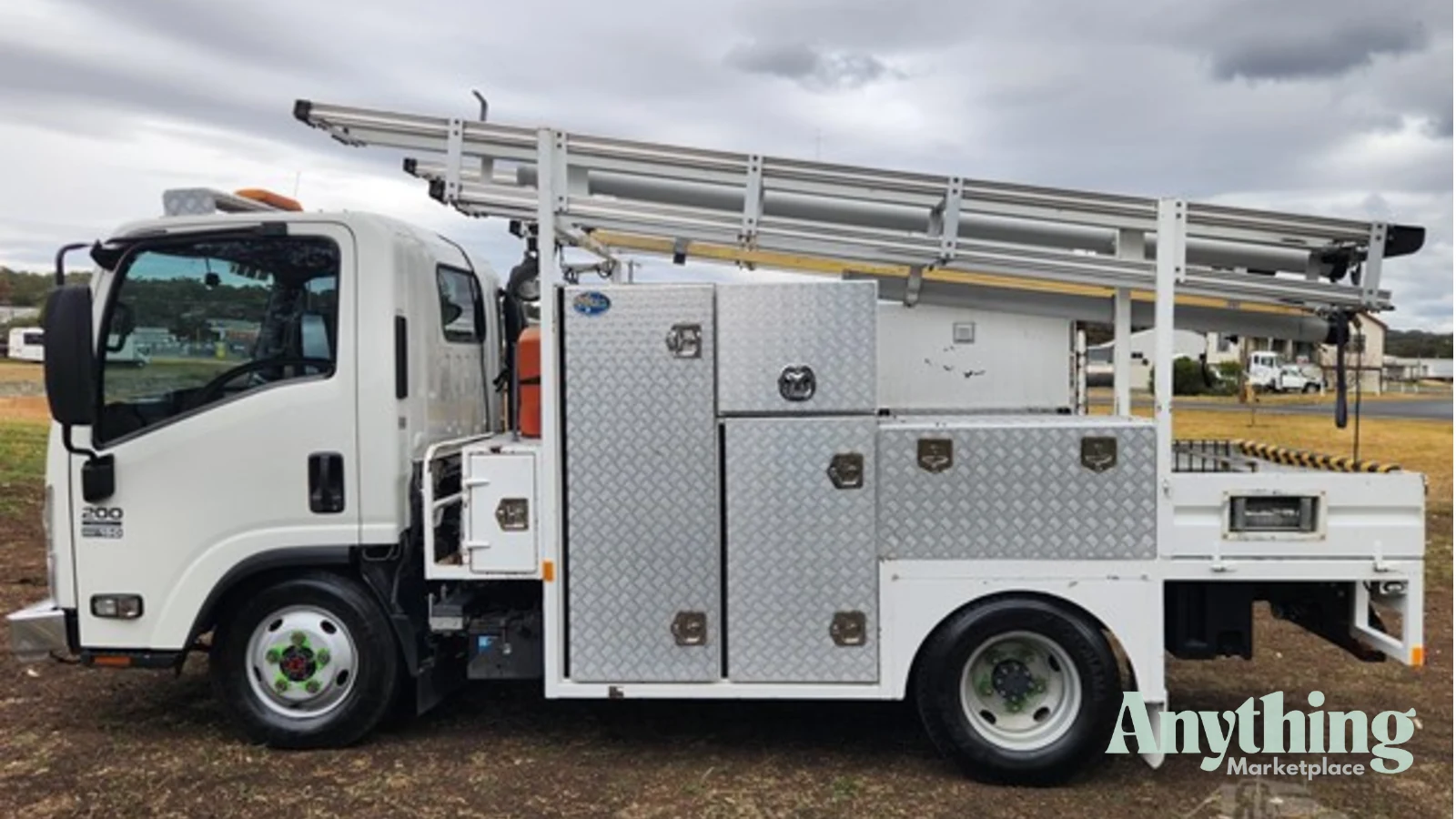 2014 Used Isuzu NLS200 Service Truck