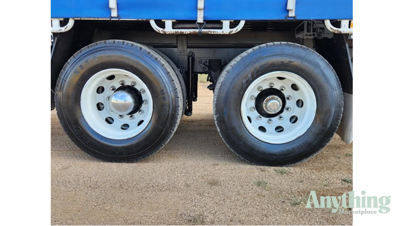 2011 Used Isuzu FXD1000 Curtainsider