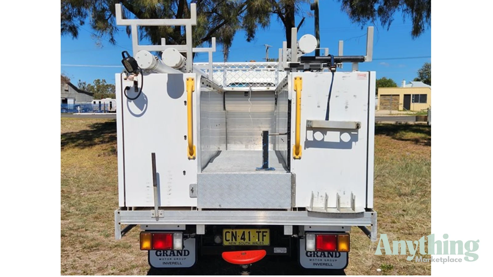 2017 Used Isuzu NLR45-150 Service Truck