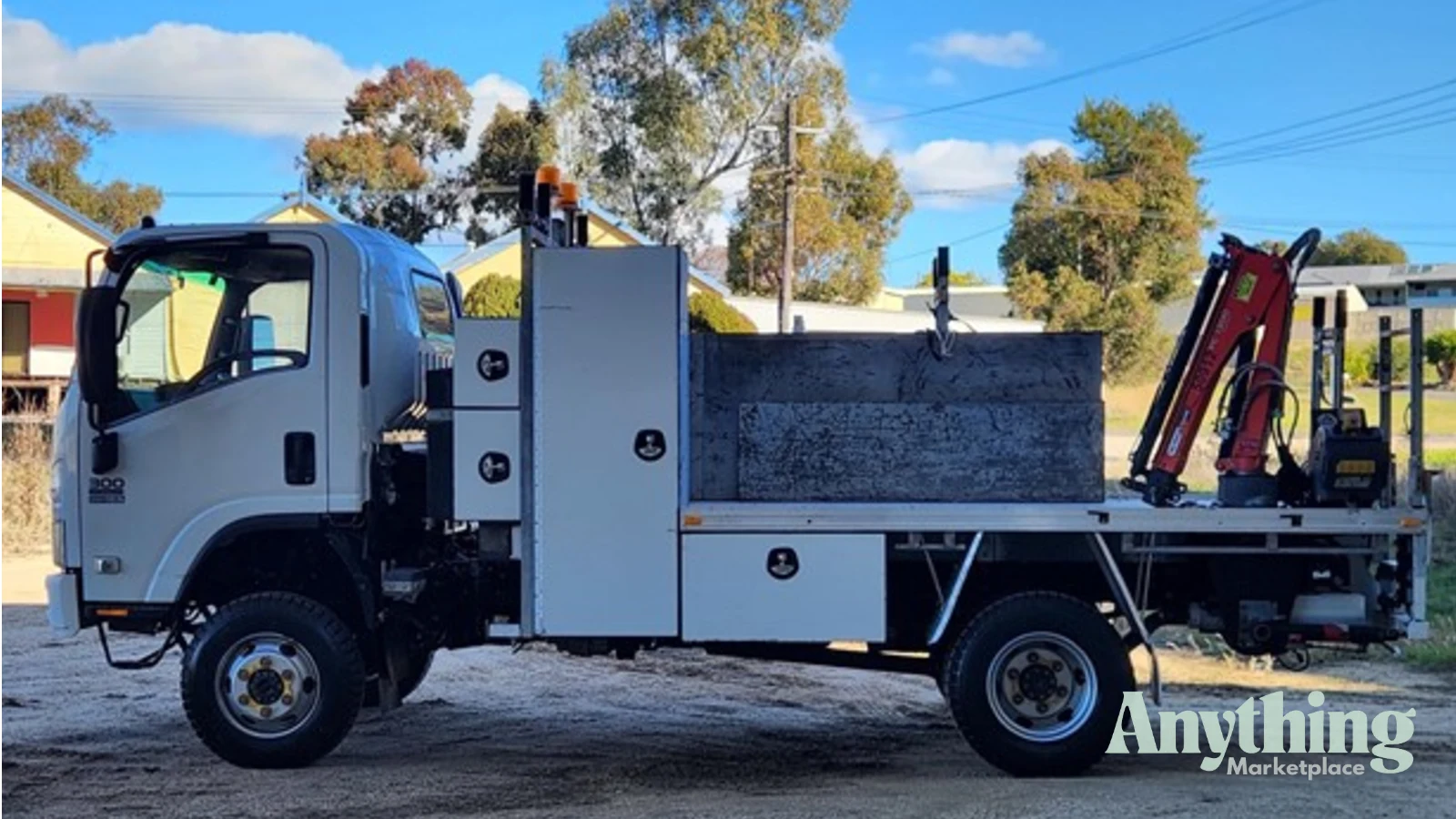 2010 Used Isuzu NPS300 Crane Truck