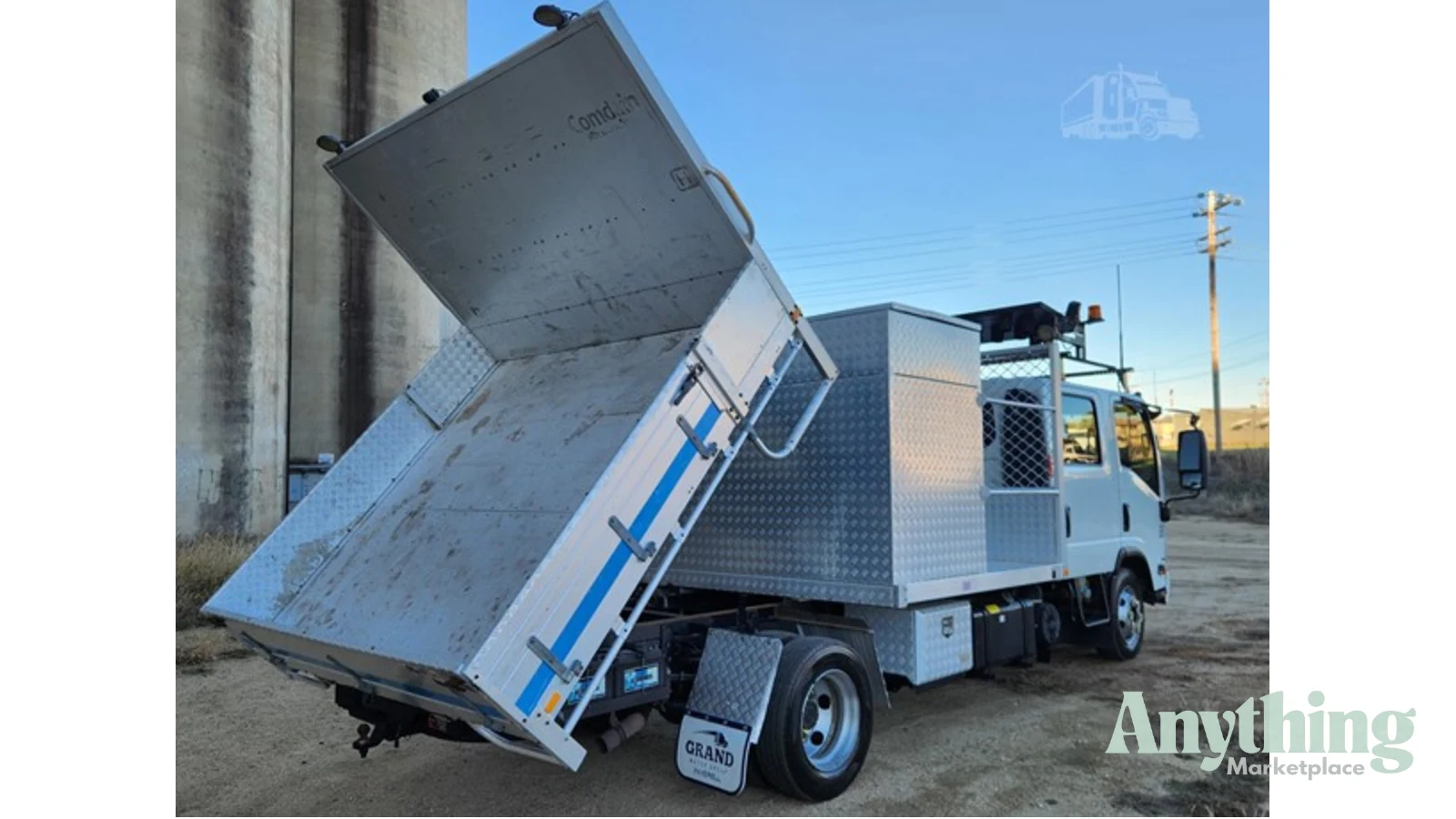 2014 Used Isuzu NPR400 Tipper