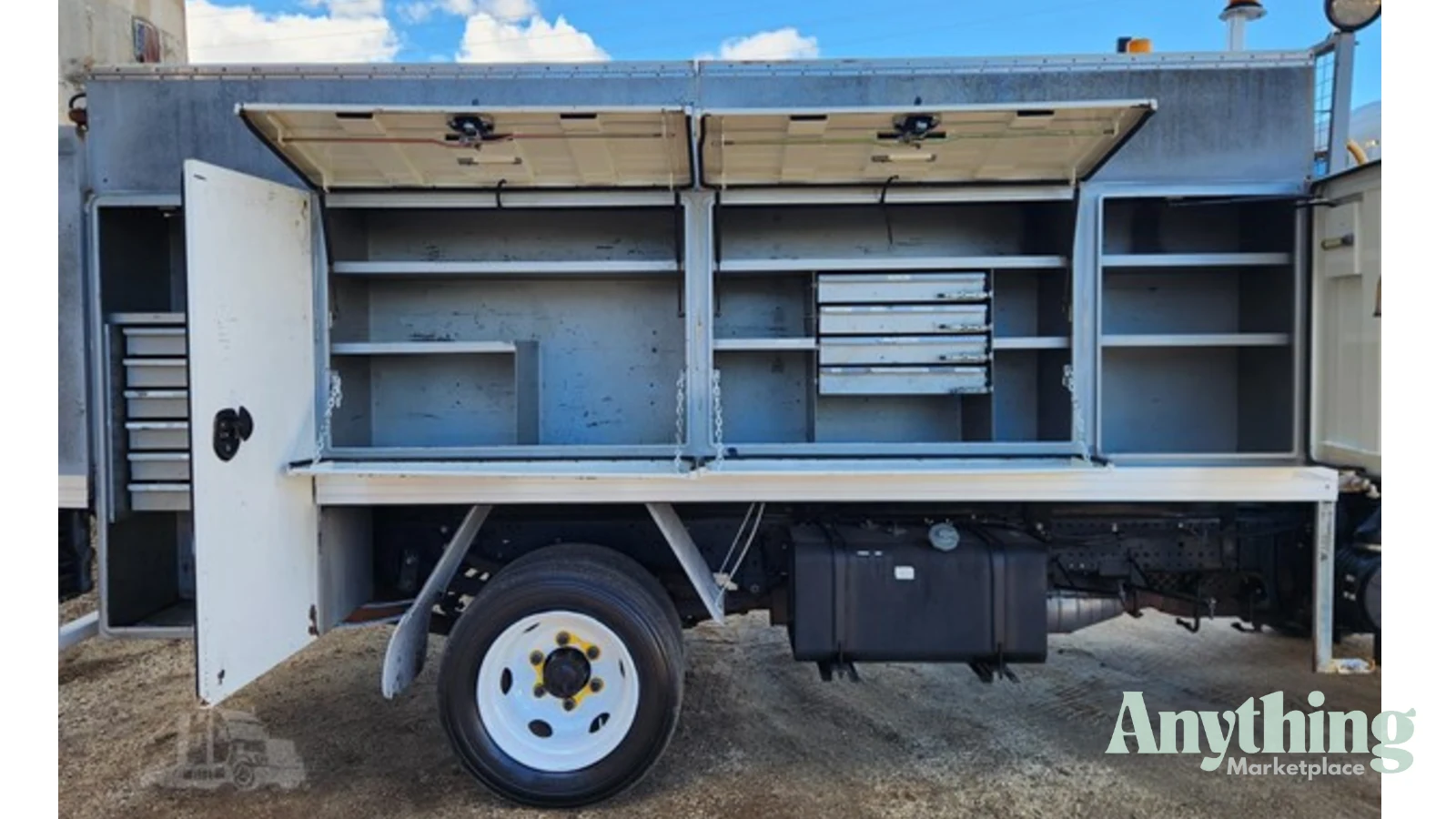 2012 Used Isuzu NQR450 Service Truck