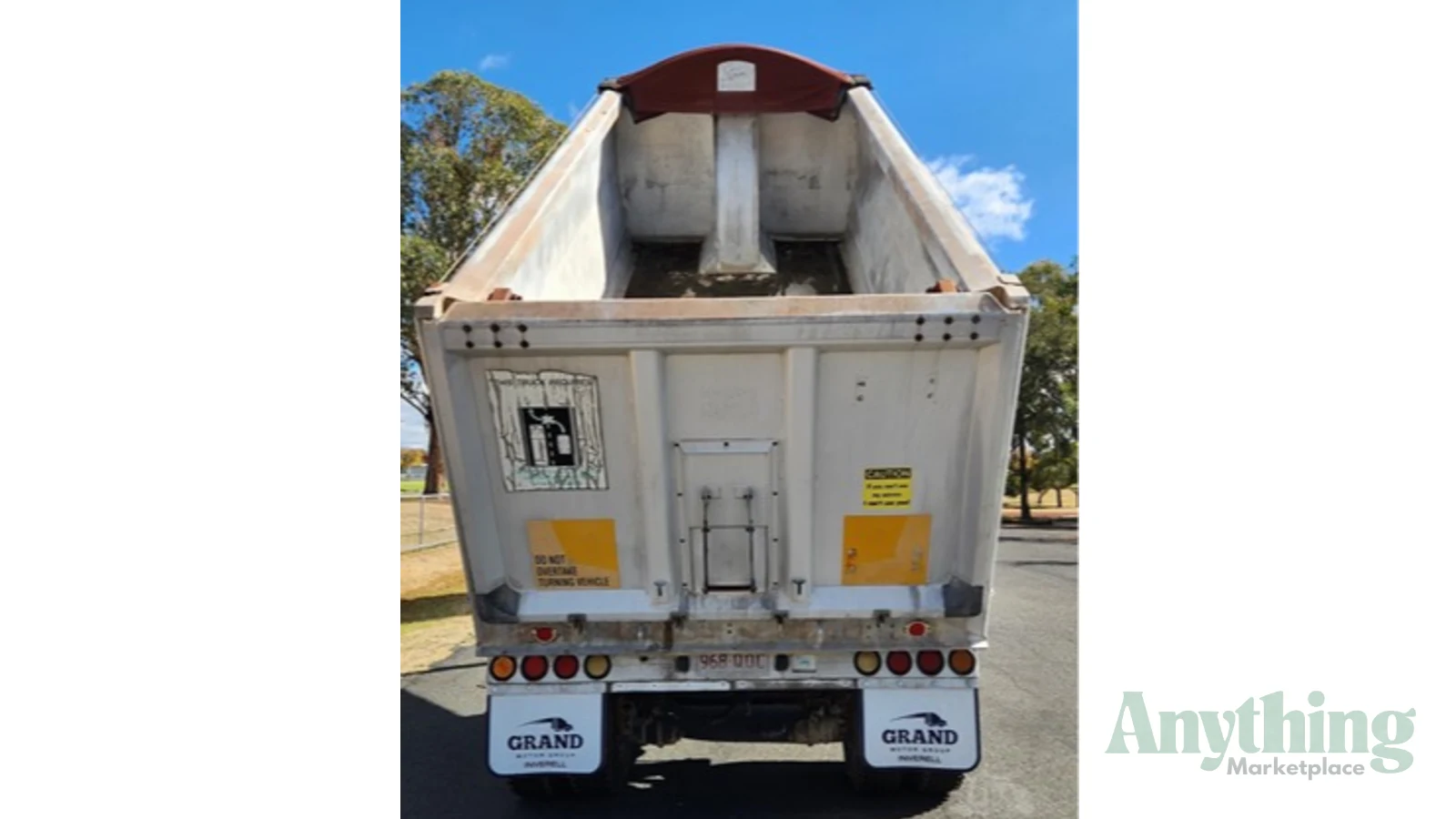 2007 Used Sterling LT9500HX Tipper