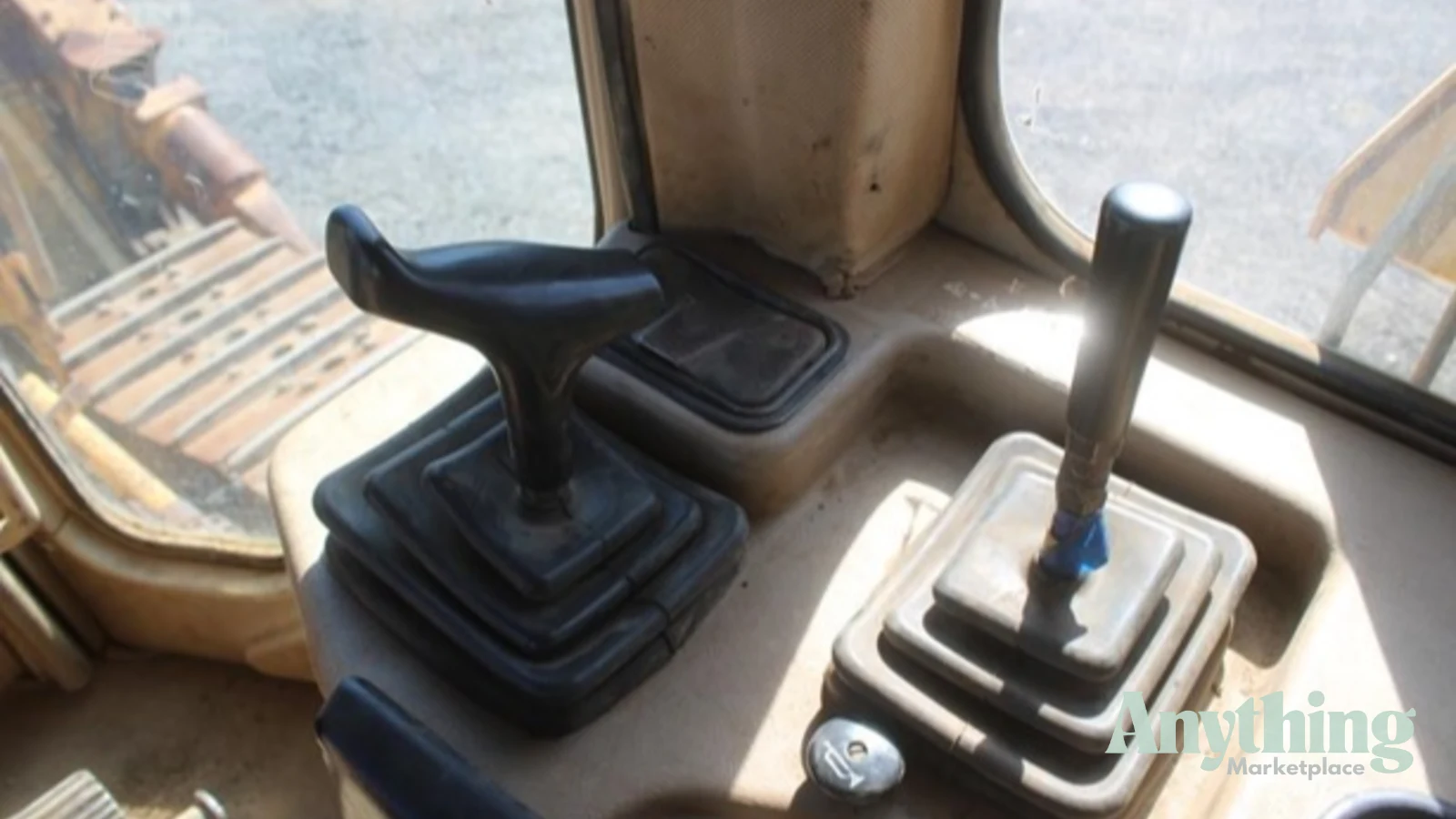 1996 Used Caterpillar D6M Bulldozers