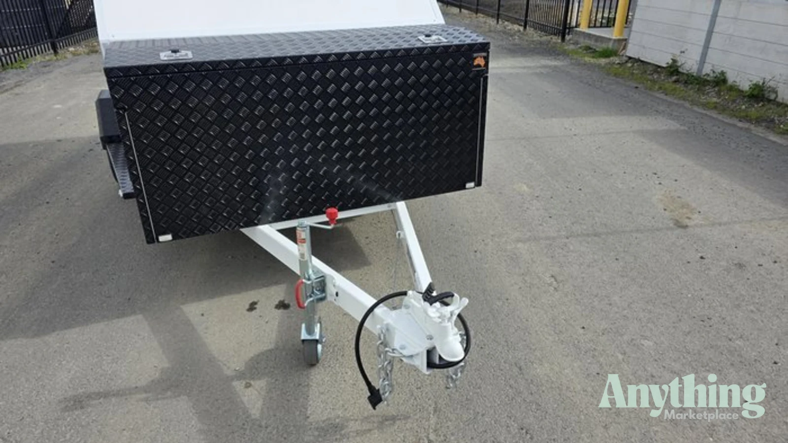 New McNeill Dog Trailer