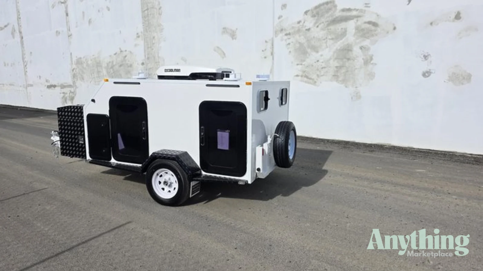 New McNeill Dog Trailer