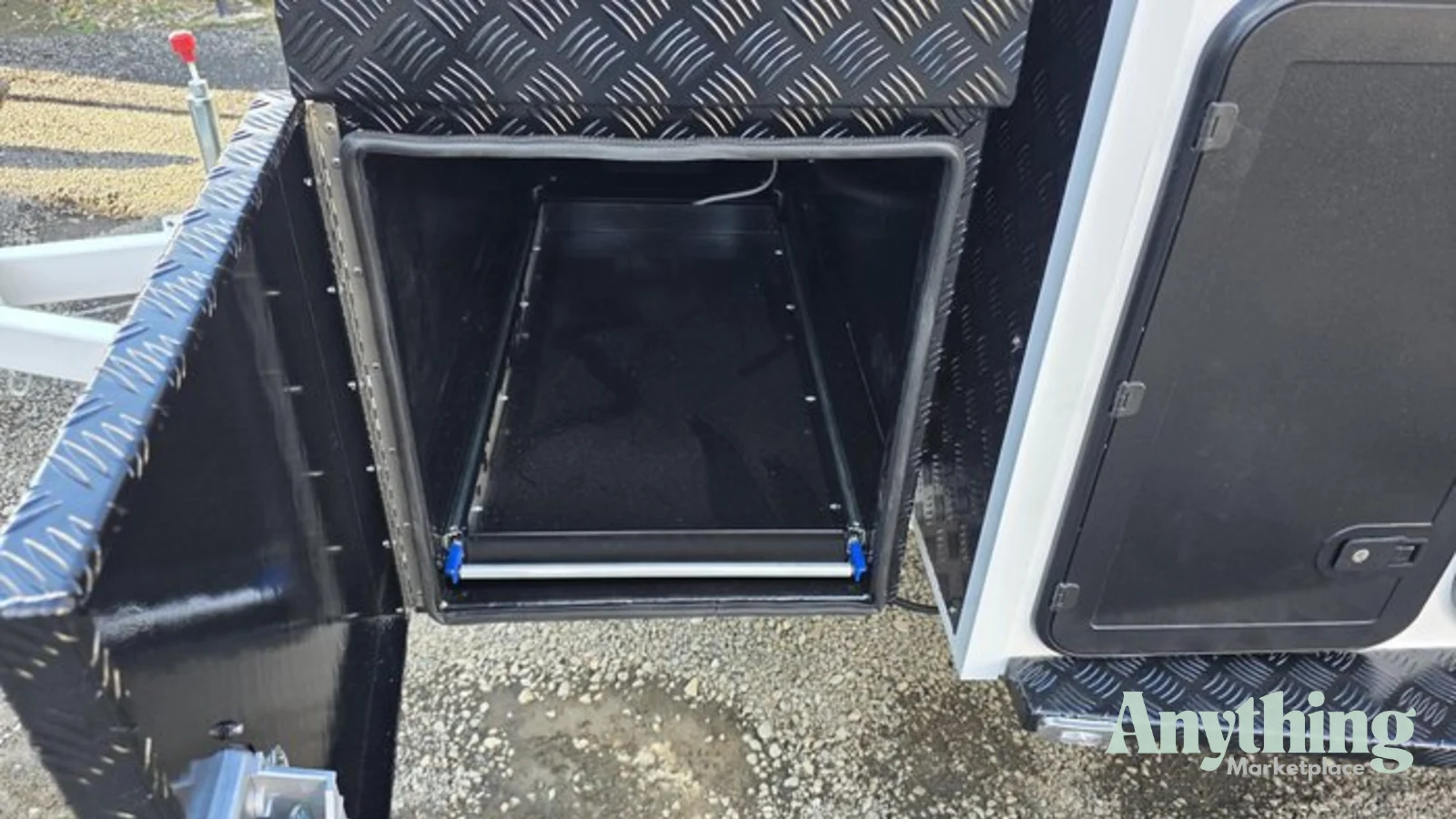 New McNeill Dog Trailer
