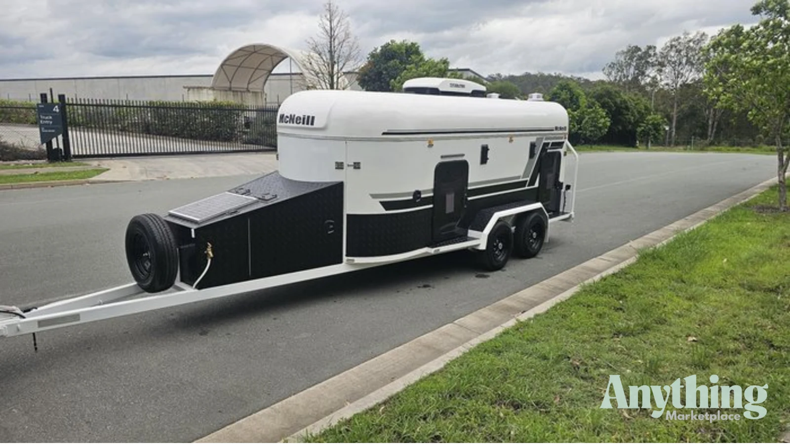 New McNeill Dog Trailer