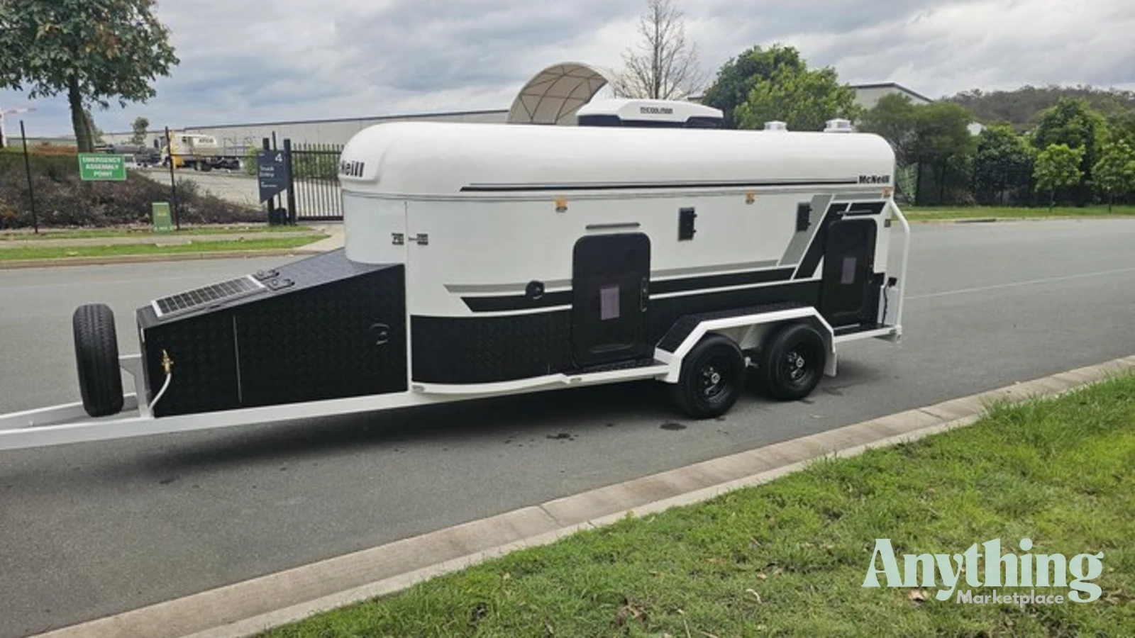 New McNeill Dog Trailer