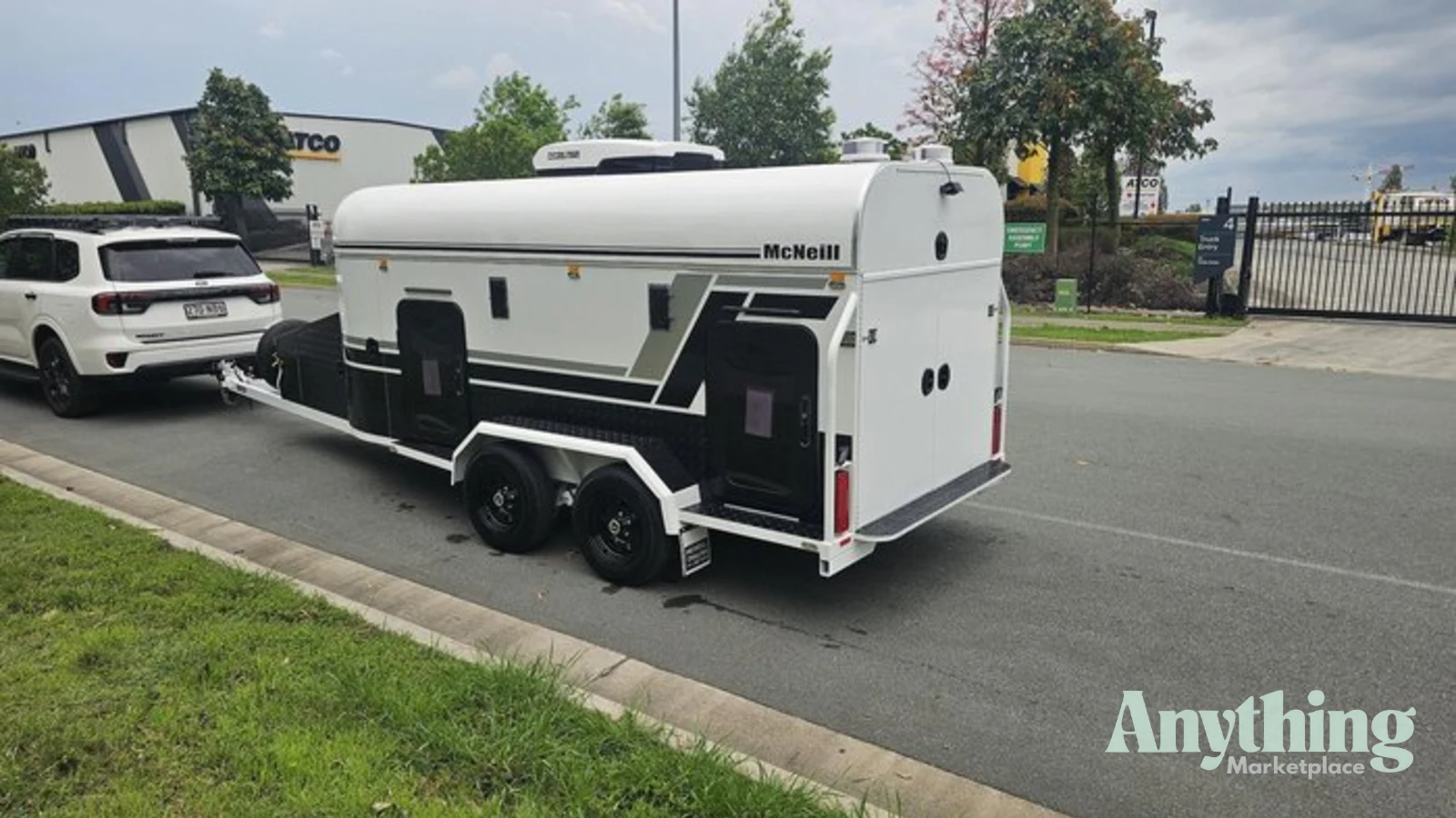 New McNeill Dog Trailer