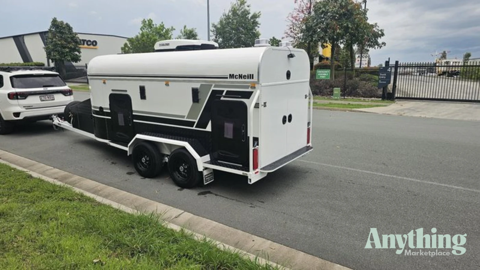 New McNeill Dog Trailer
