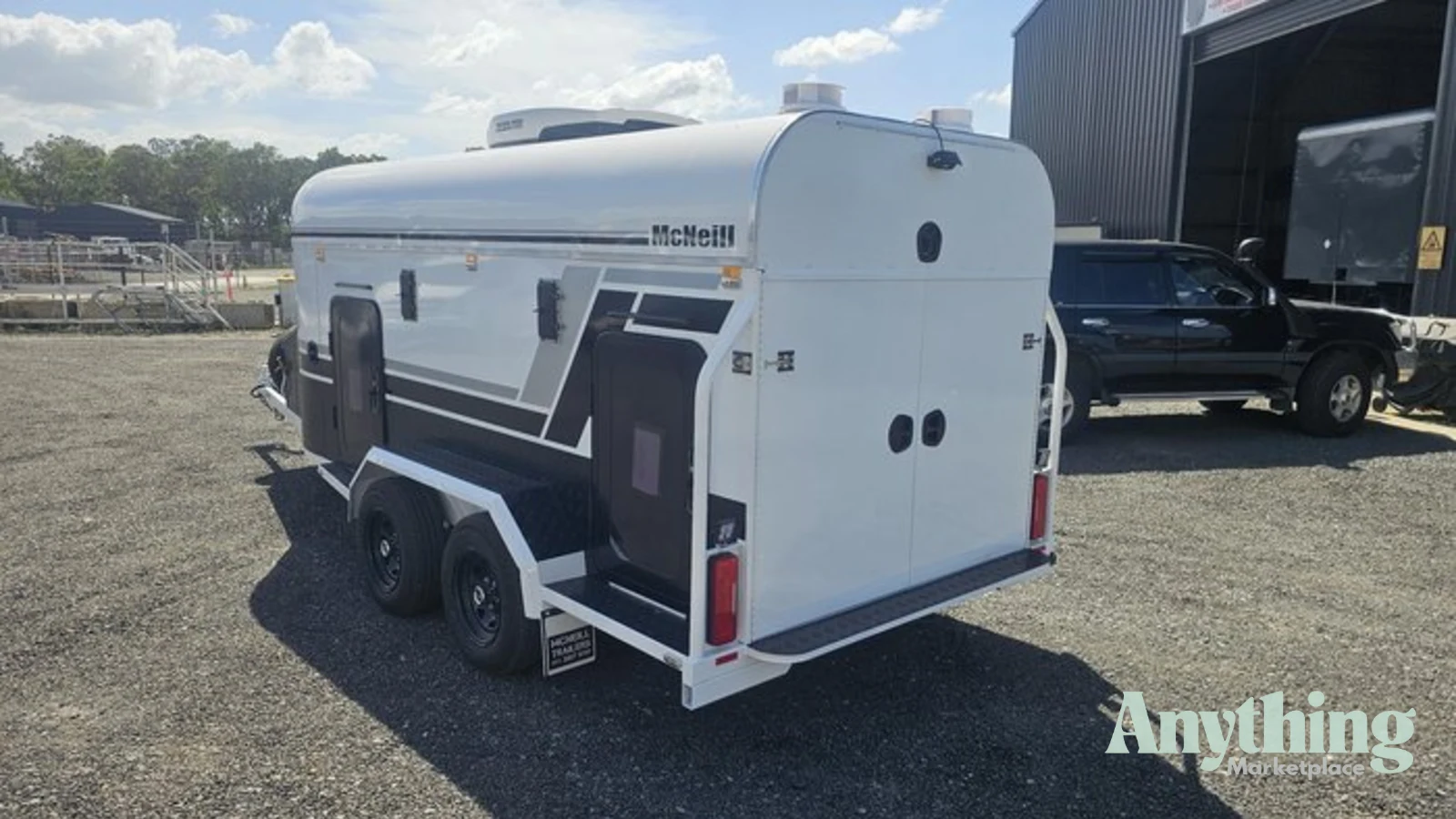 New McNeill Dog Trailer