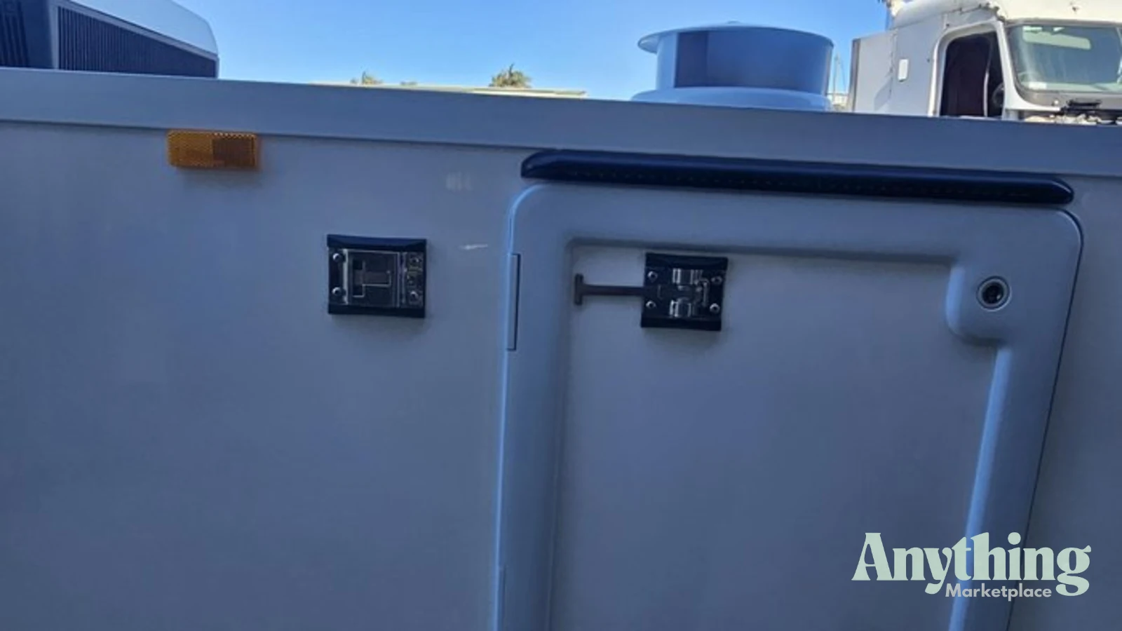 New McNeill Dog Trailer