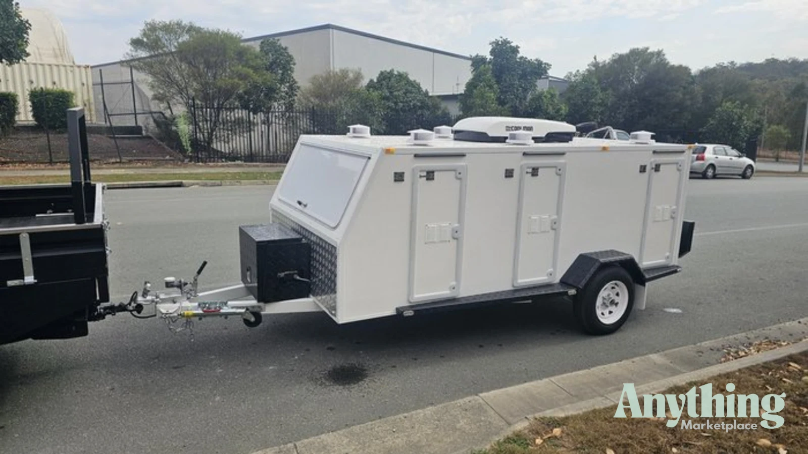 2025 Mcneill 6 Berth Dog Trailer