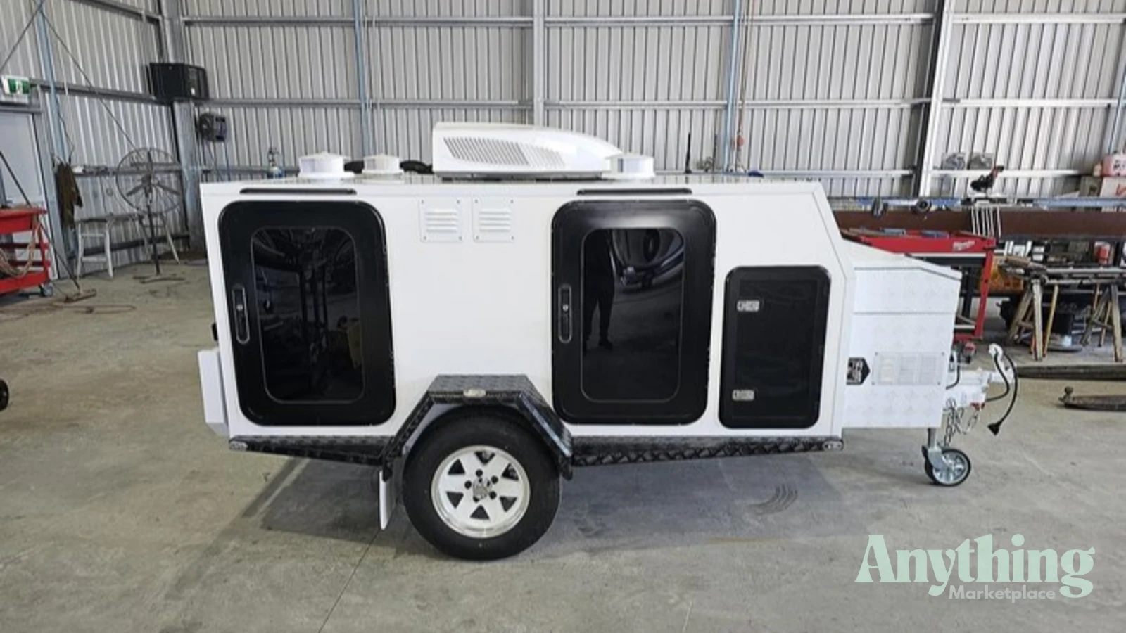 2026 McNeill 4 Dog Deluxe