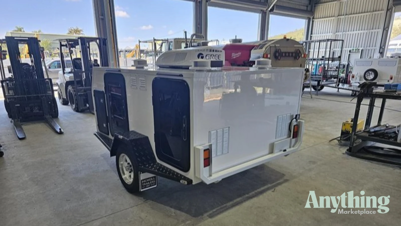 New McNeill Dog Trailer