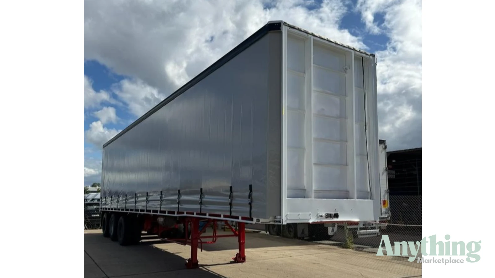 Used Maxitrans Curtainsider