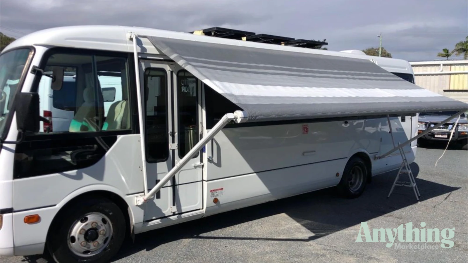 2005 Used Mitsubishi Rosa Bus