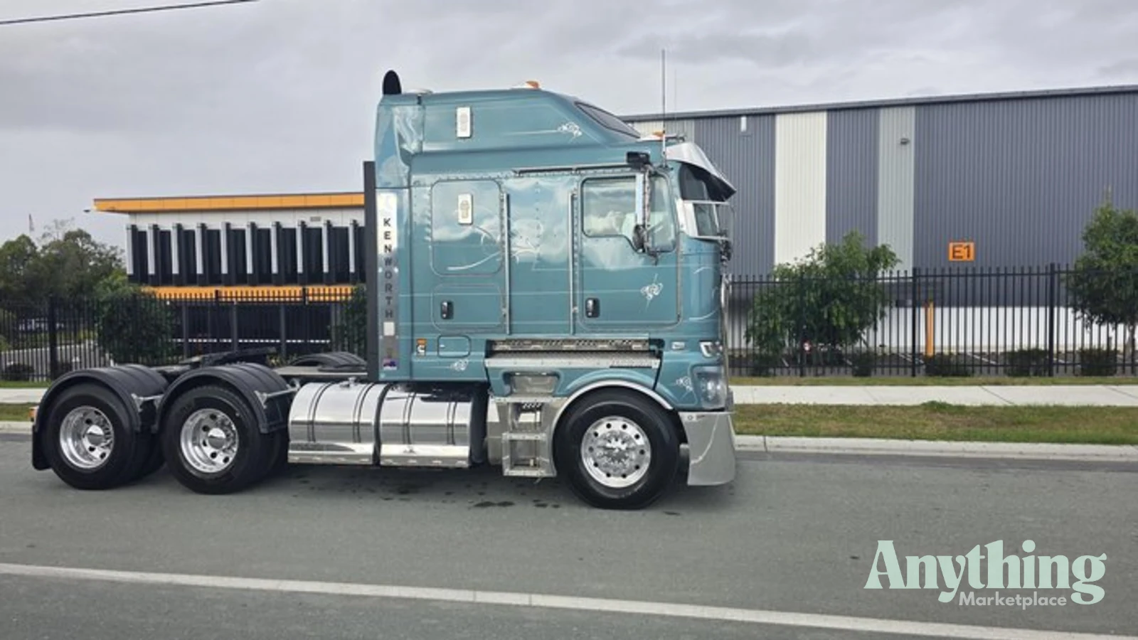 2023 Kenworth K200