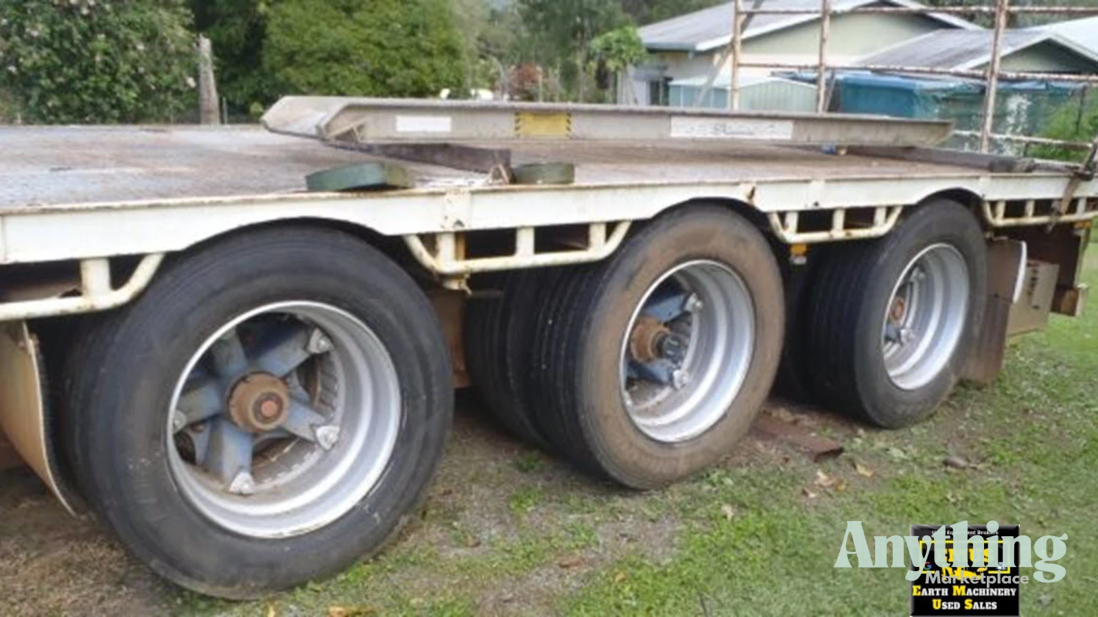 Used Maxitrans Drop Deck