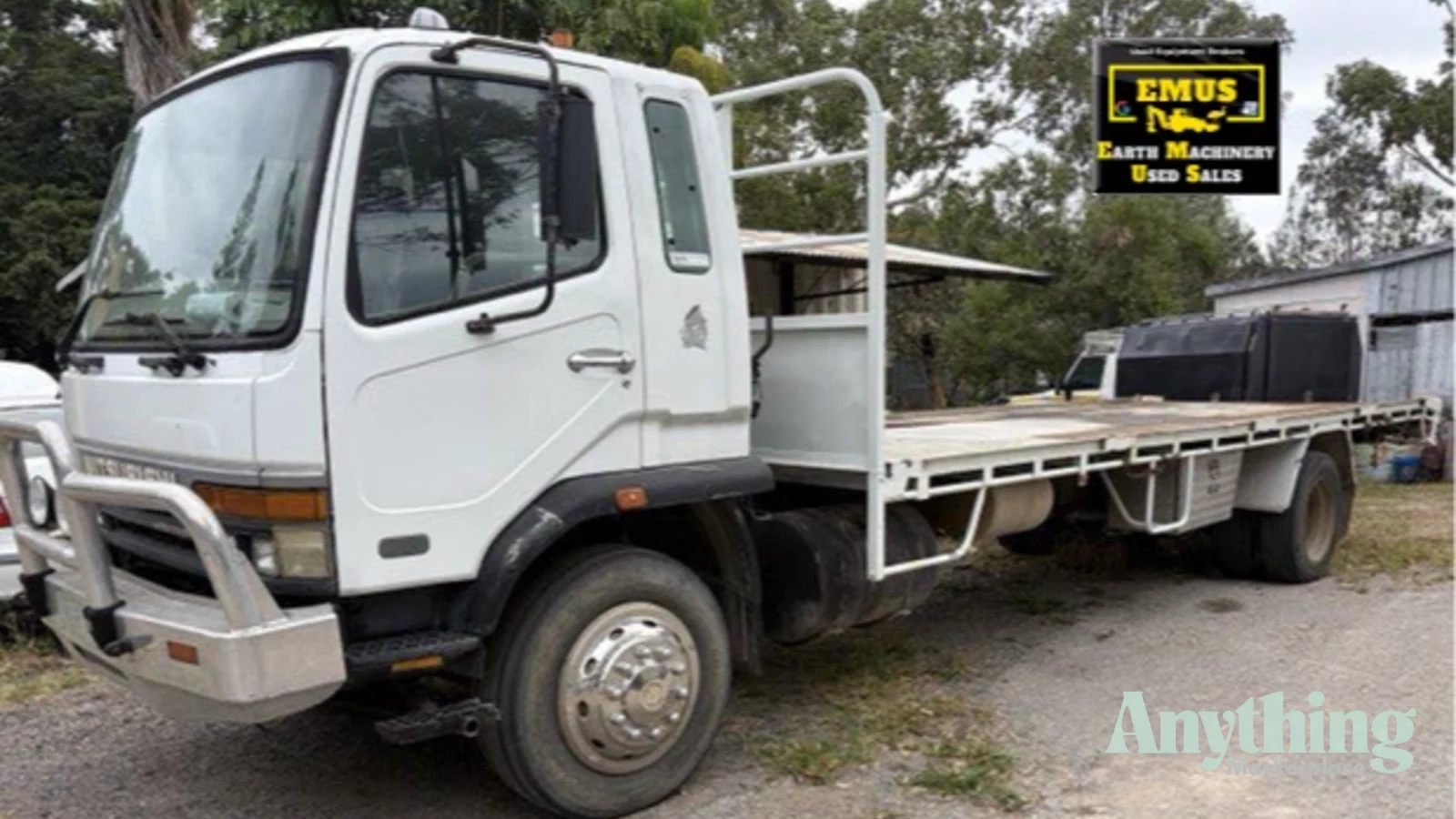 2000 Used Mitsubishi FM657 Tray Truck