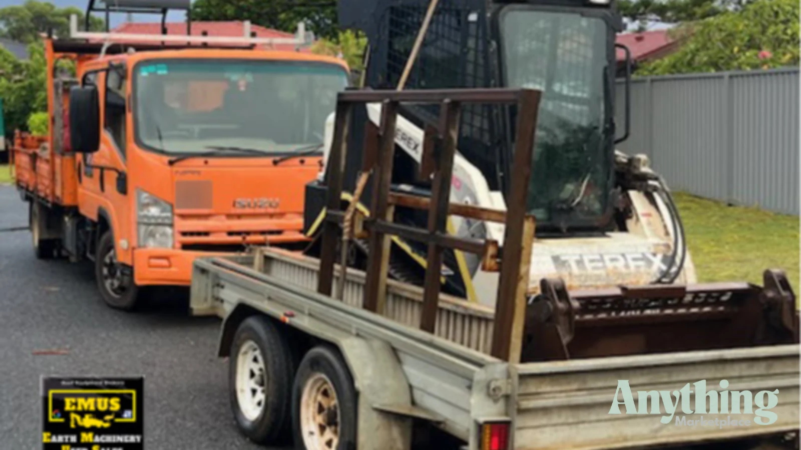 2011 Used Isuzu NPR300 Tipper