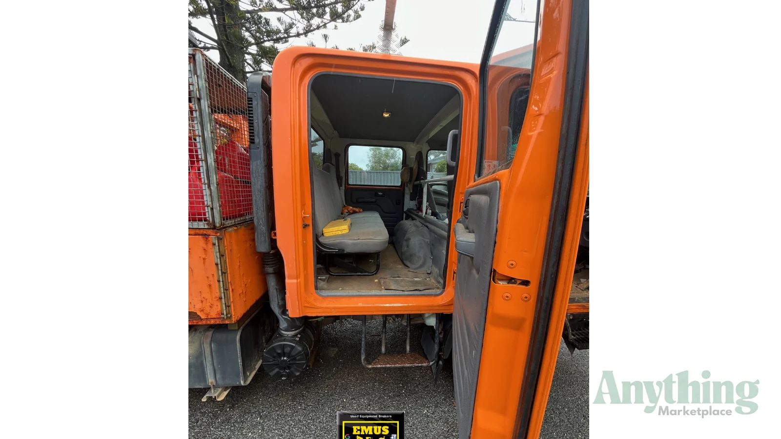 2011 Used Isuzu NPR300 Tipper
